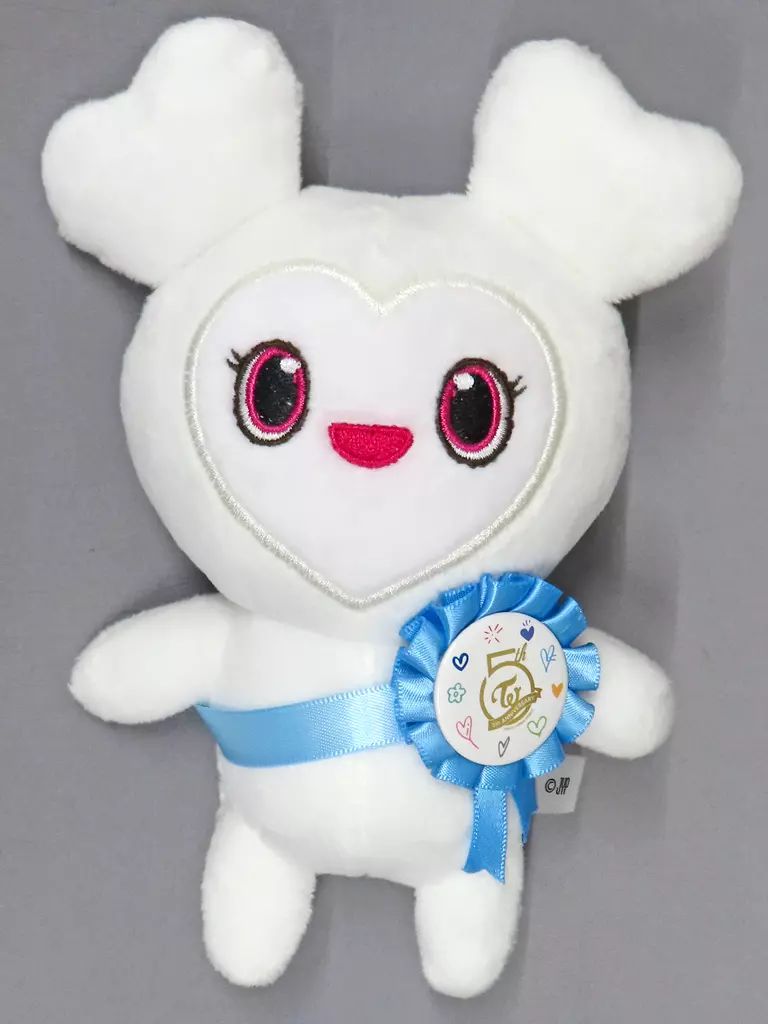 中古】ぬいぐるみ DAVELY LOVELYS ロゼット缶バッチ付きぬいぐるみ