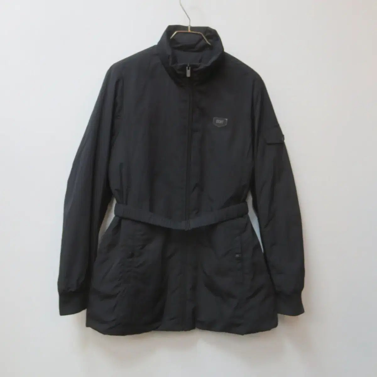 ブラック アウター