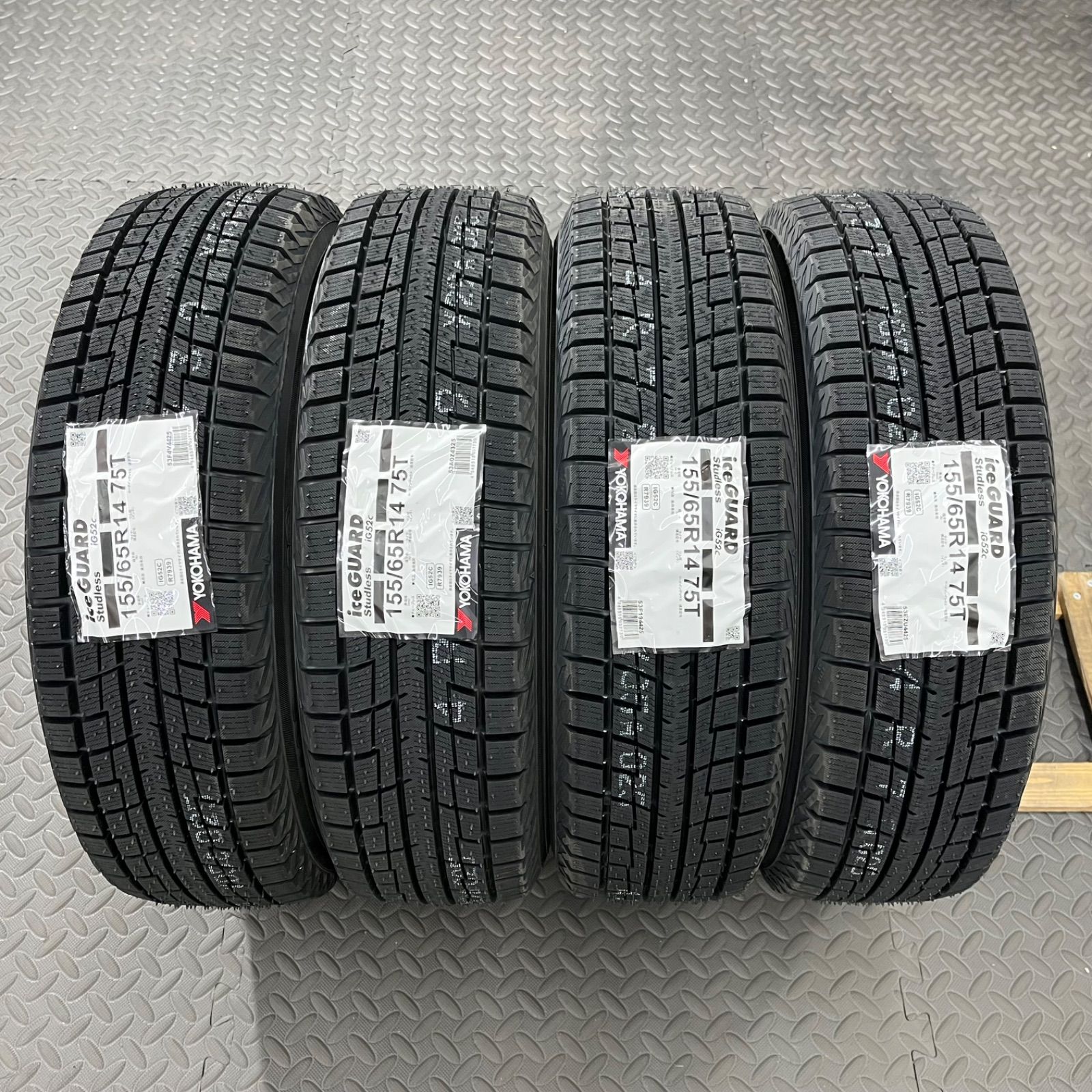  25年製 タイヤ 155 65 R 14 ヨコハマ アイスガードIG 52 C ダイハツ ミラ ムーヴ タント スタッドレスタイヤ 1290 14インチ タイヤ ホイールセット