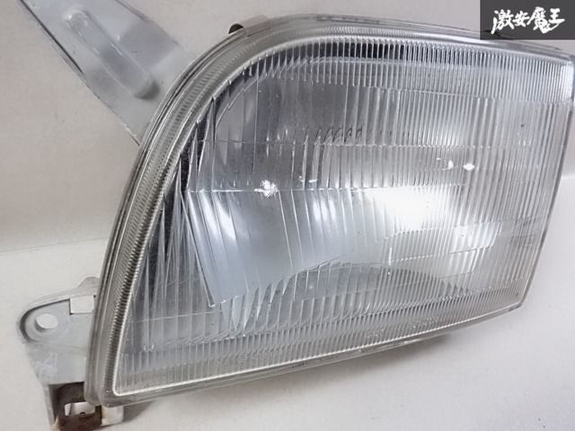 当時物】トヨタ 純正 100系 ハイエース バン ハロゲン ヘッドライト