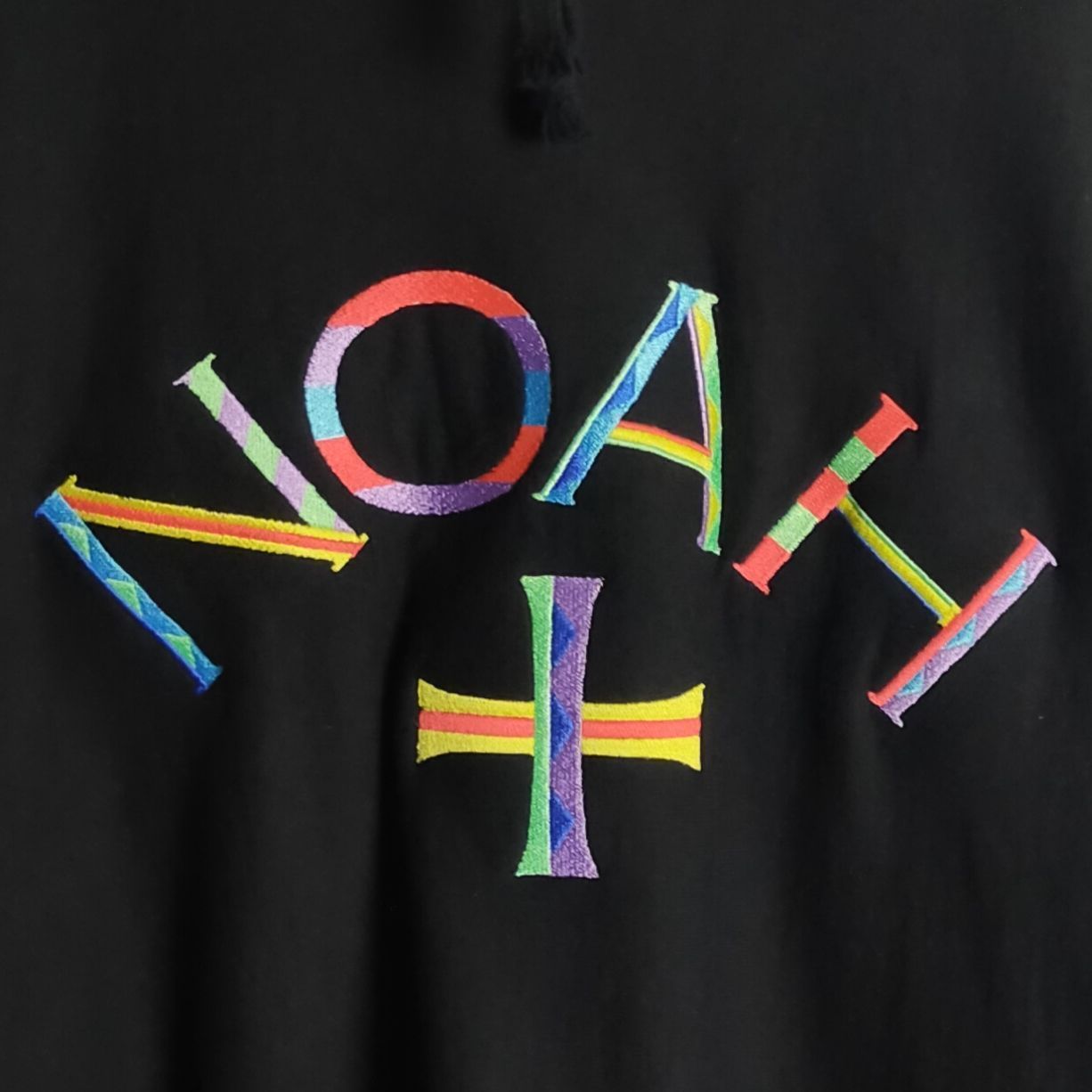 希少】NOAH ノア パーカー XL 黒 センターロゴ 刺繍 ブラック 
