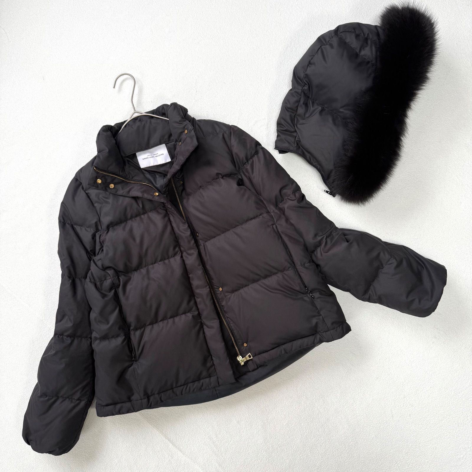 美品グリーンレーベルリラクシング　ショートダウンジャケット　ブラック38 極美品・38✨グリーンレーベルリラクシング 3WAY フォックスファー