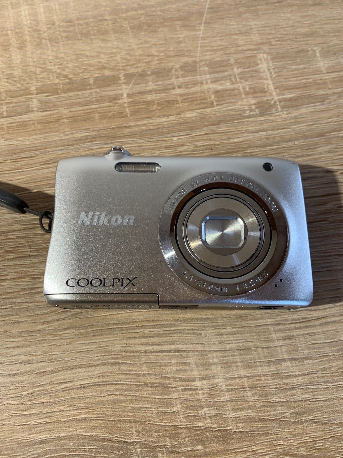 6984 Nikon COOLPIX S2900 シルバー デジカメ - メルカリ