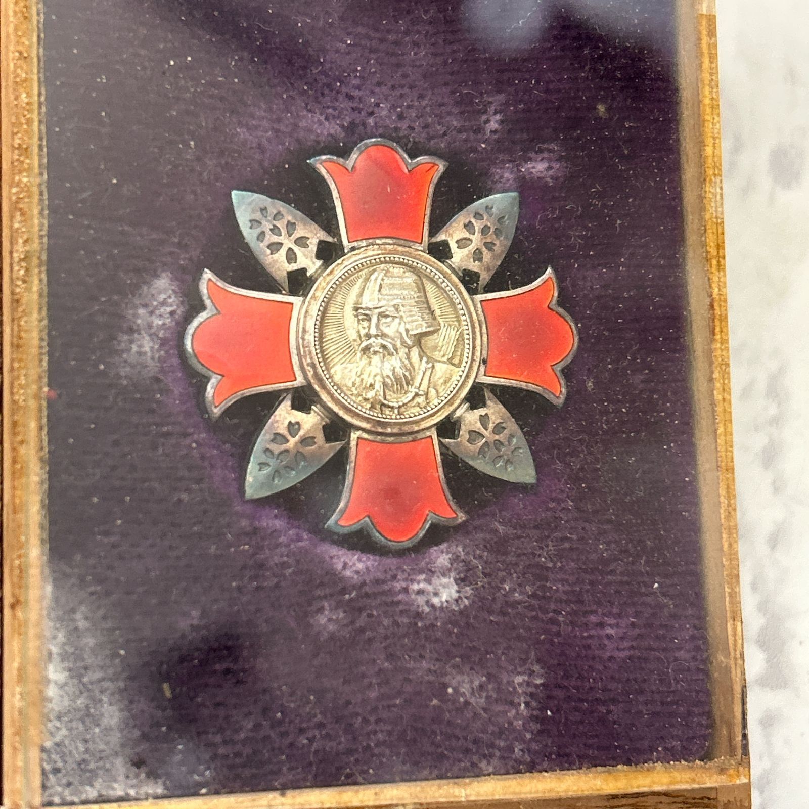 軍人傷痍記章 造幣局 勲章 徽章 紀章 陸海 軍人 バッジ 箱付 A-6 軍人傷痍