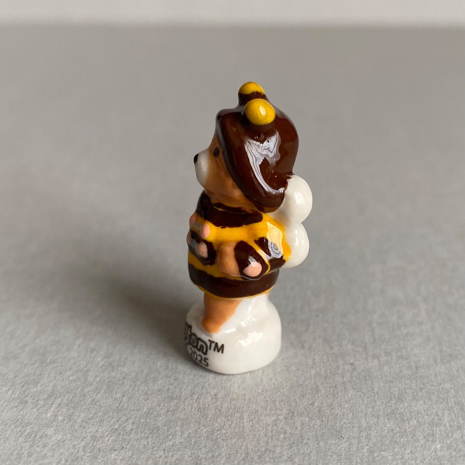 フランスのマルシェ　レア　ヴィンテージ　フェーブ　フランス　パニエ　ミニチュア パディントンのフェーブ／はちみつの国／フランス雑貨／陶器ミニチュア