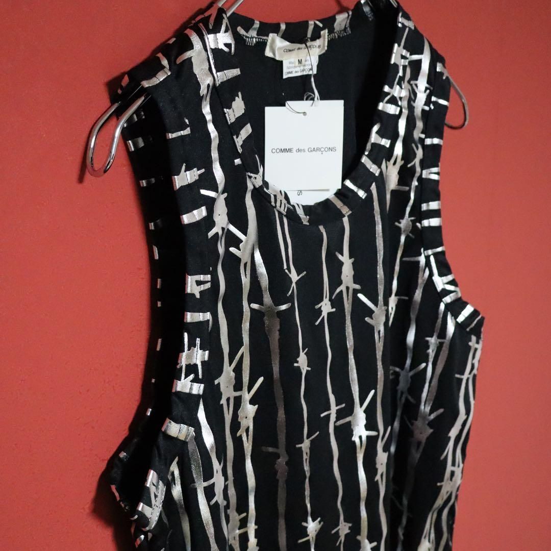 【新品】COMME des GARCONS 25SS 有刺鉄線 ノースリーブT 新品】COMME des GARCONS 25SS 有刺鉄線 ノースリーブT - メルカリ