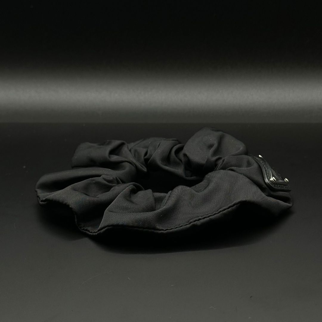 美品】Prada Re Nylon リ ナイロン シュシュ 三角ロゴ トライアングル