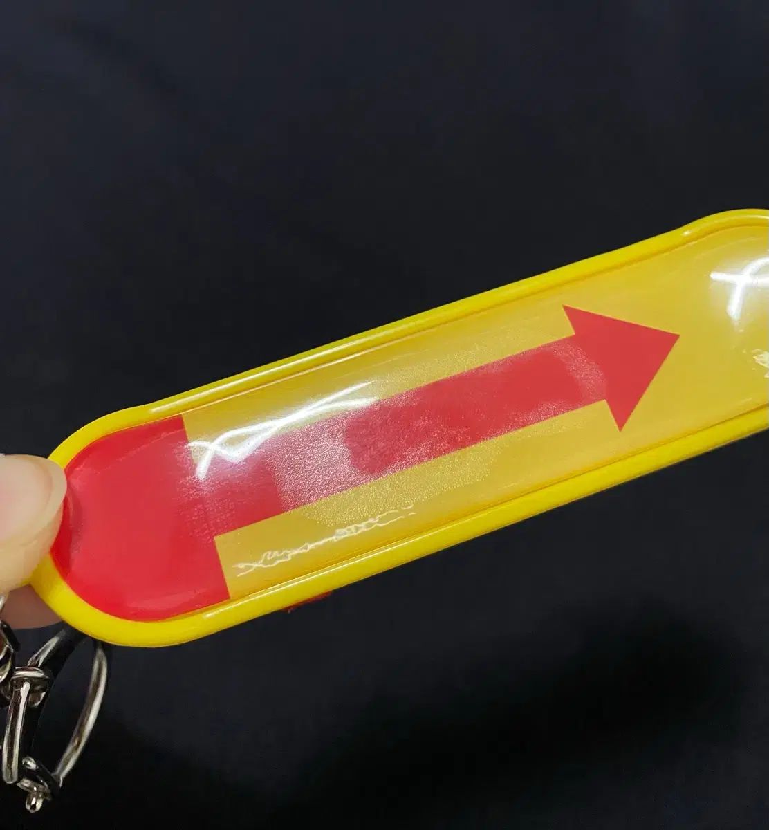 HUNTER×HUNTER USJ キルア スケートボード キーホルダー - メルカリ