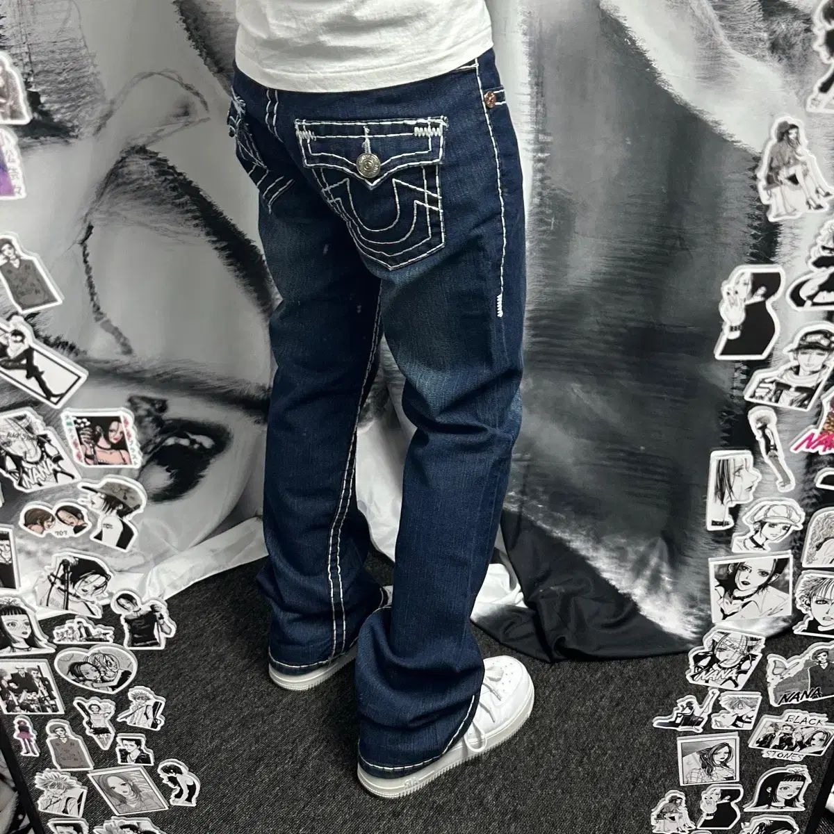 トゥルーレリジョン TRUE JEANS ジョイ JOEY ローライズ ブーツカット デニムパンツ