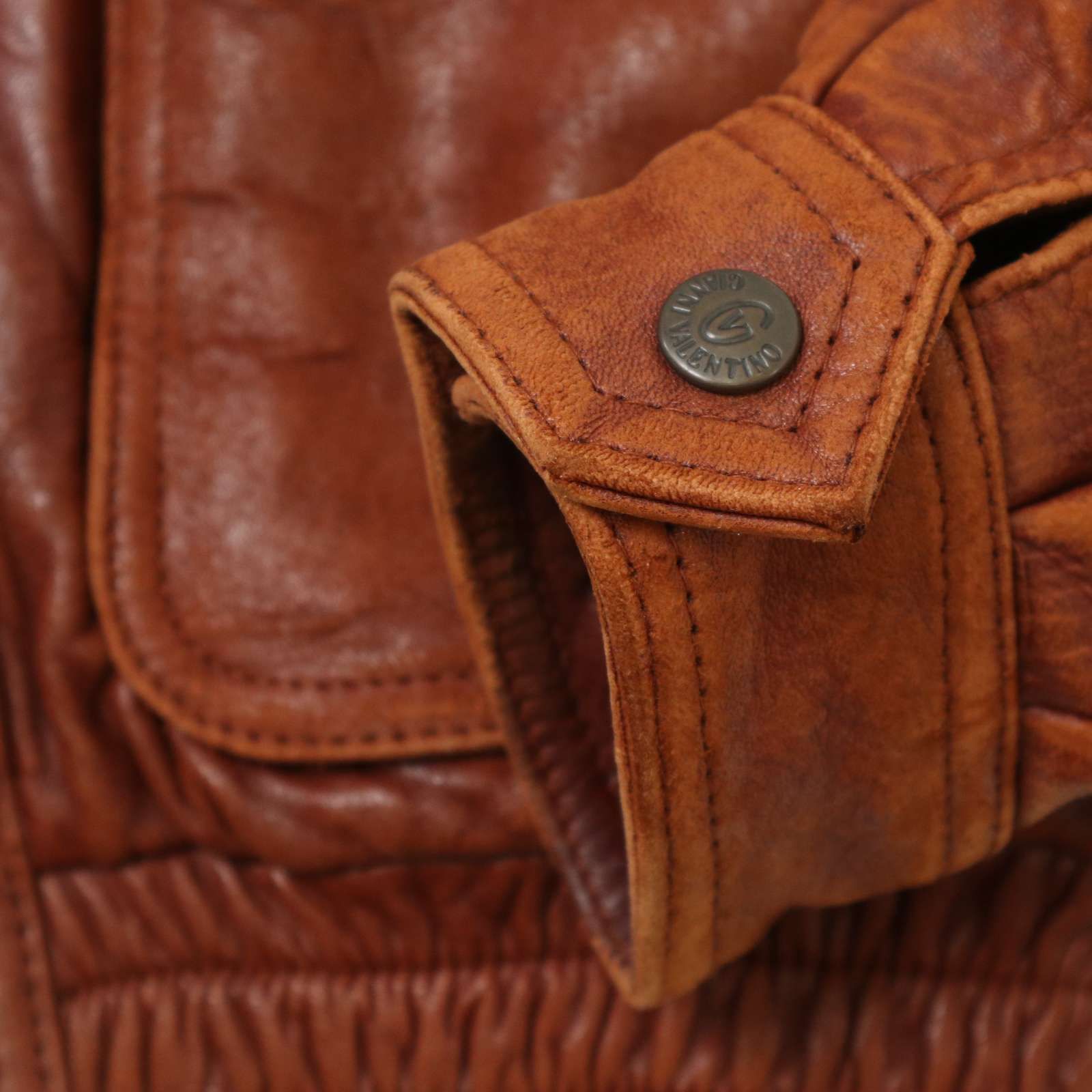 GIANNI VALENTINO ジャンニバレンチノ 秋冬 バック ロゴ☆ フランス産