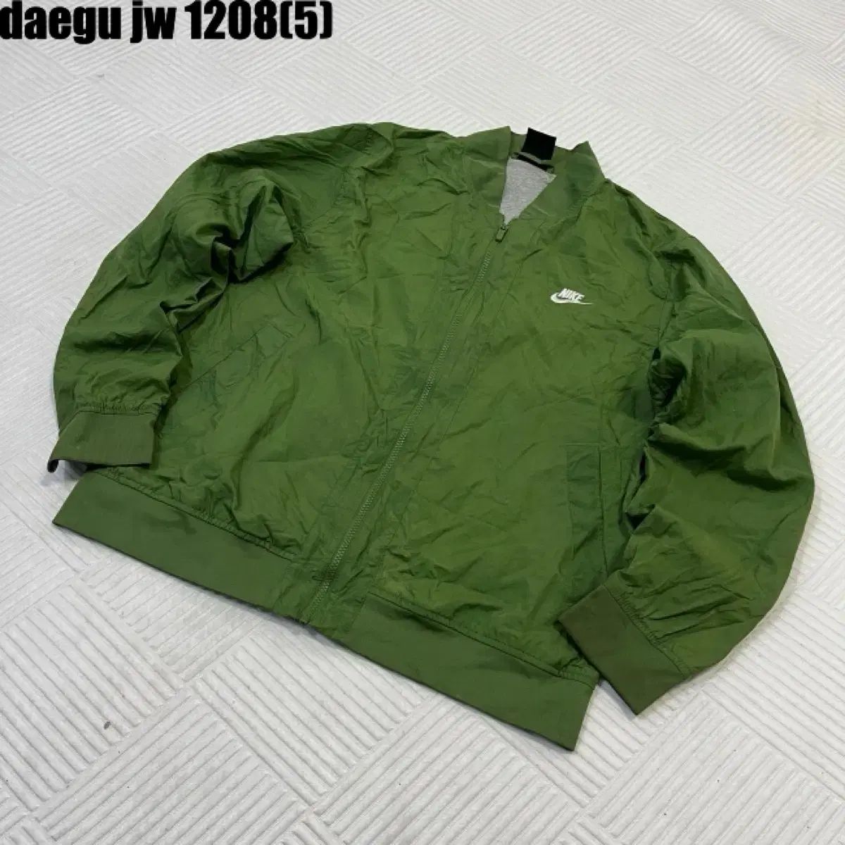 Nike グリーン ジップアップジャケット トップ NIKE】ナイキ ジップ