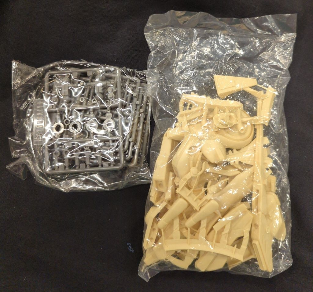 コトブキヤ セガ 1 144スケールキット エステバリス 月面フレーム キャスト