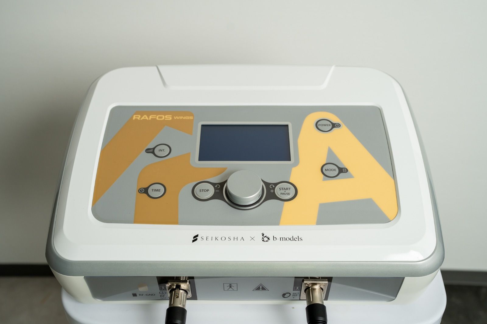 業務用ラジオ波マシン RAFOSWINGS（ラフォスウィング）エステ・腸活・痩身 業務用ラジオ波マシン RAFOSWINGS（ラフォスウィング）エステ・腸活