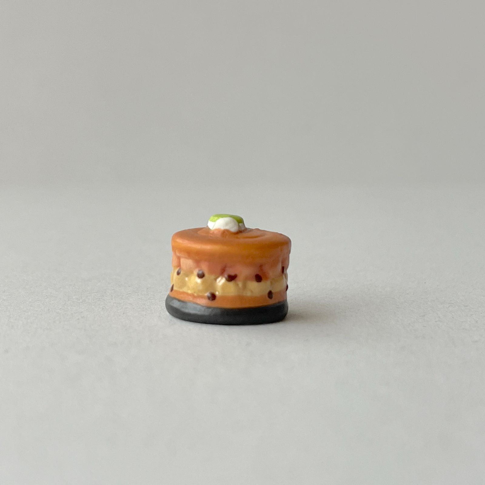 フェーヴ ケーキ スイーツの味わい フランス フェーブ ミニチュア陶器