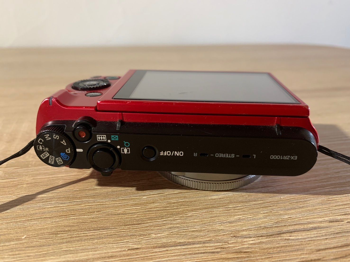 7008 Casio EXILIM EX-ZR1000 レッド デジカメ 【公式通販】