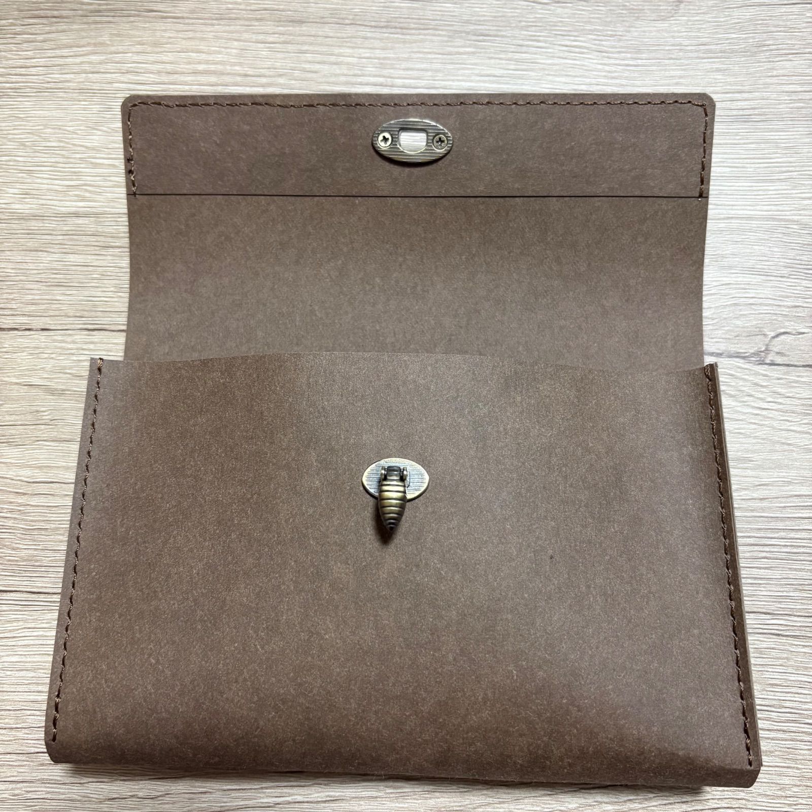 コラージュ素材収納ポーチ 蜂金具 - メルカリ