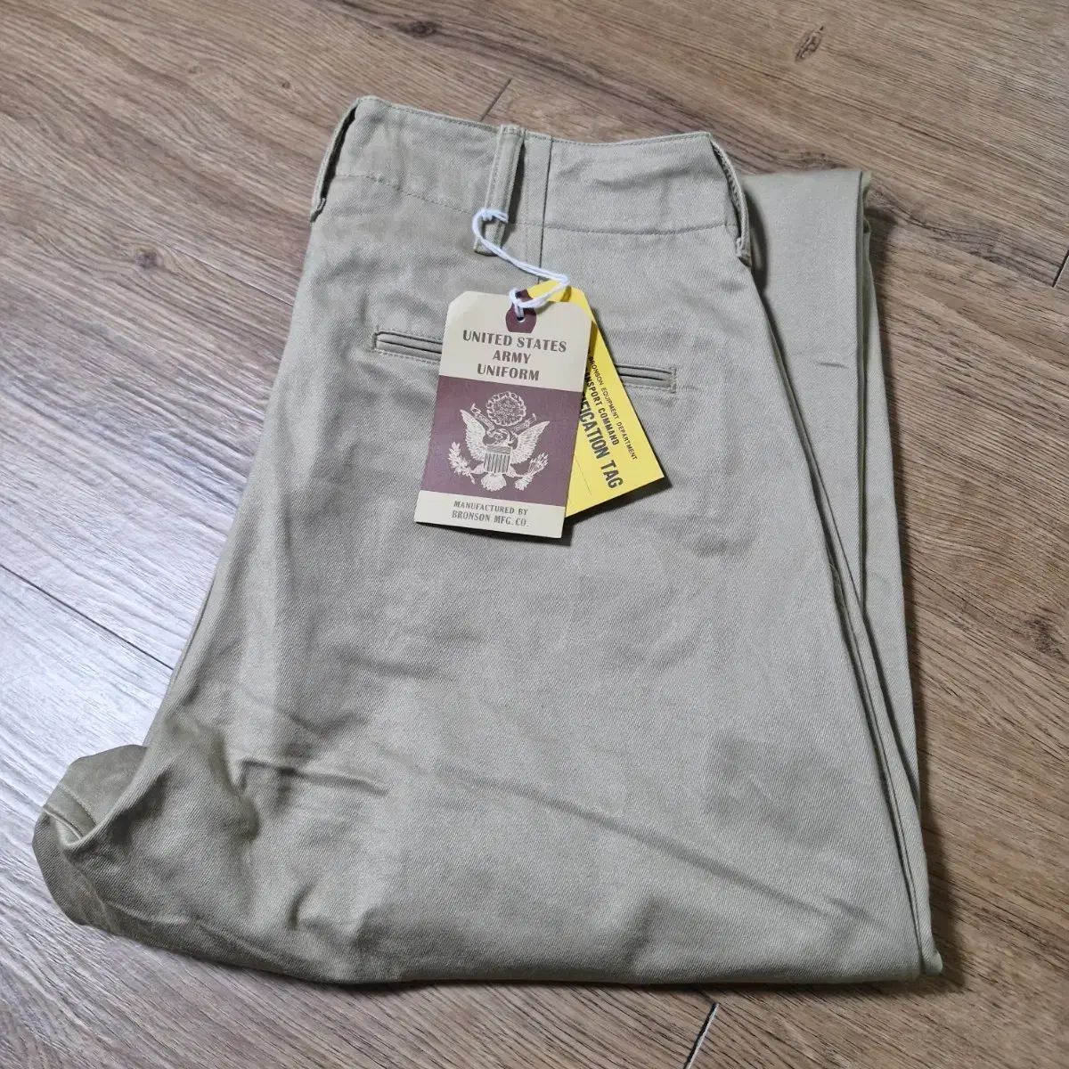 BRONSON 1942 チノパンツ