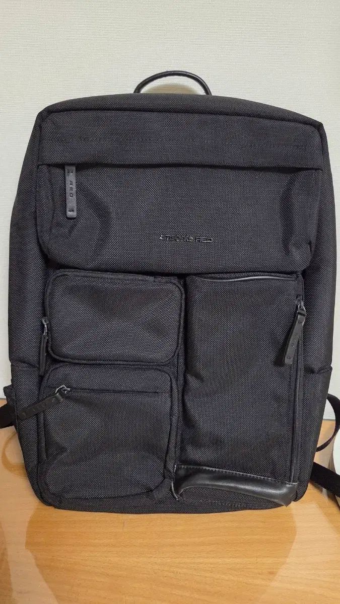 サムソナイト レッド ブラック バックパック