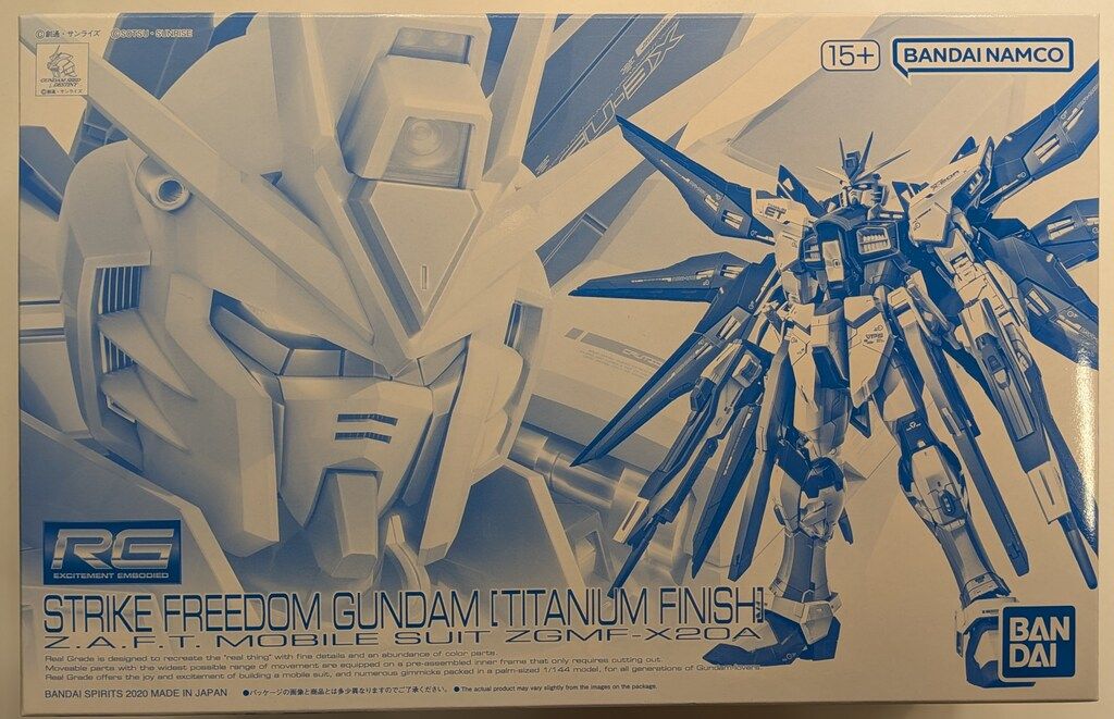 BANDAI SPIRITS RG 1|144 バンダイナムコ版 ストライクフリーダムガンダム チタニウムフィニッシュ