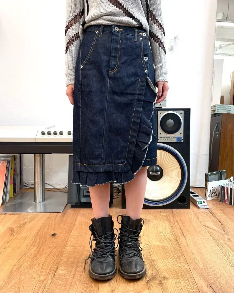 M NAIFE デニム ラッフル ラブ スカート