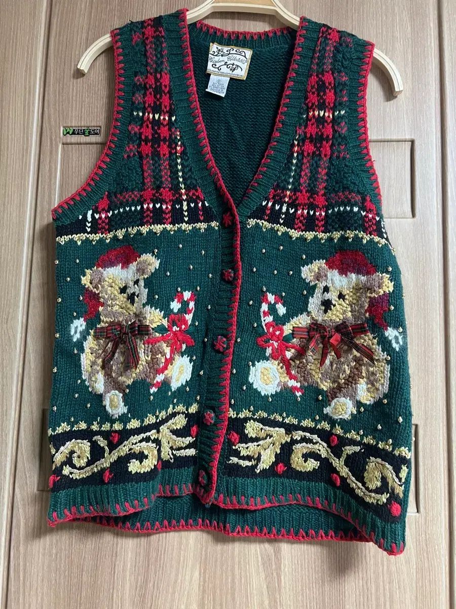 ヴィンテージ クマ刺繍 ニットBEST
