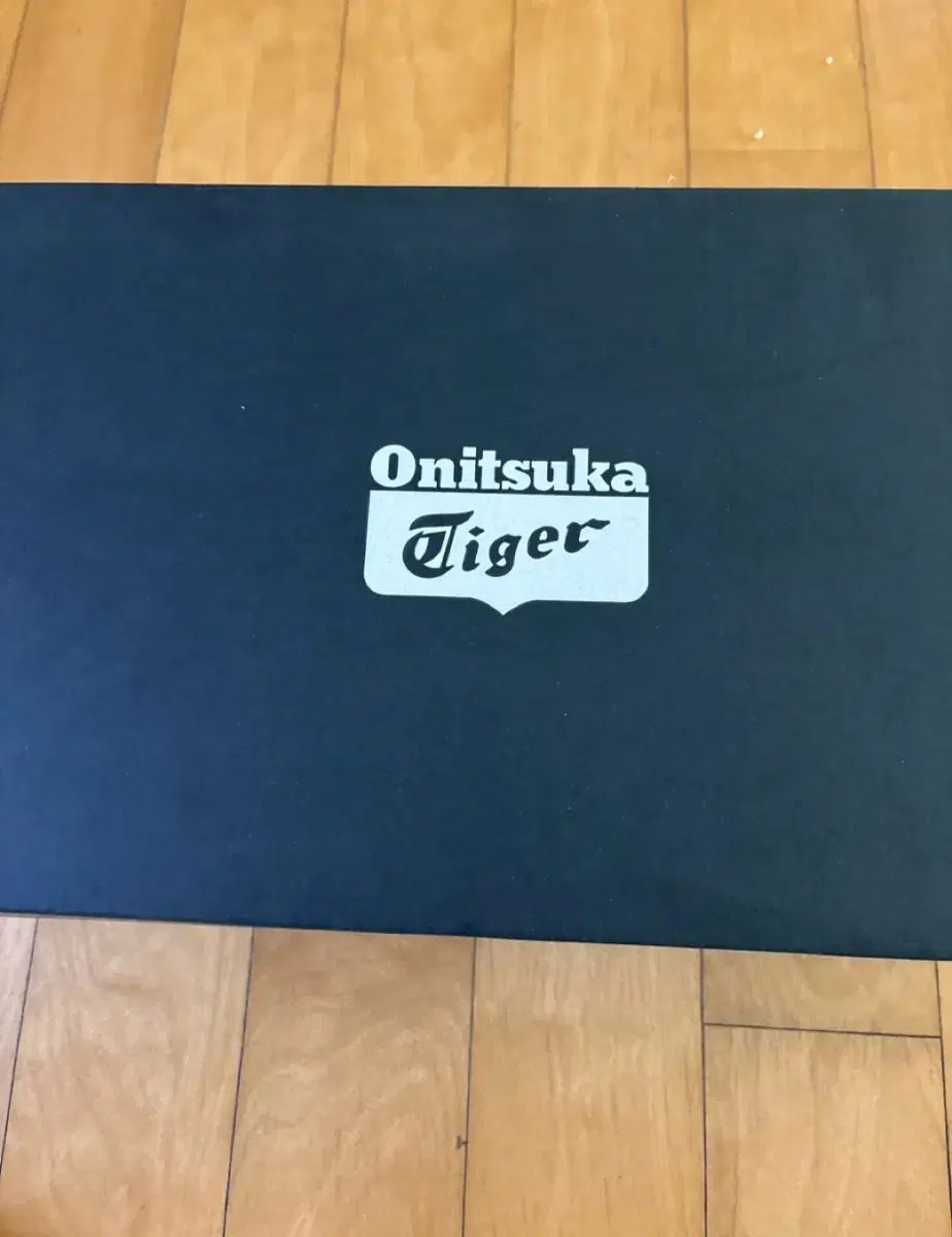  オニツカタイガー ベンティ ヴィンテージ 白 ブラック 245 mm フラットシューズ バレエシューズ パンプス