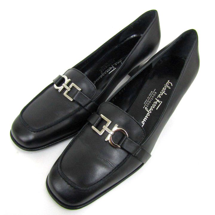 サルヴァトーレフェラガモ パンプス ガンチーニ シューズ 靴 イタリア製 黒 レディース 5 ブラック Salvatore Ferragamo