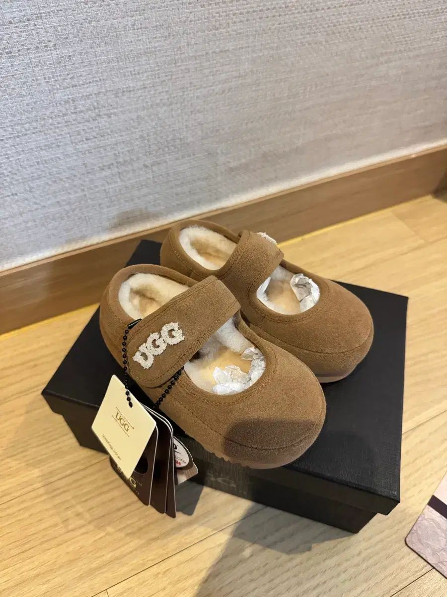 アグ キッズ メリージェーン チェスナット 145mm