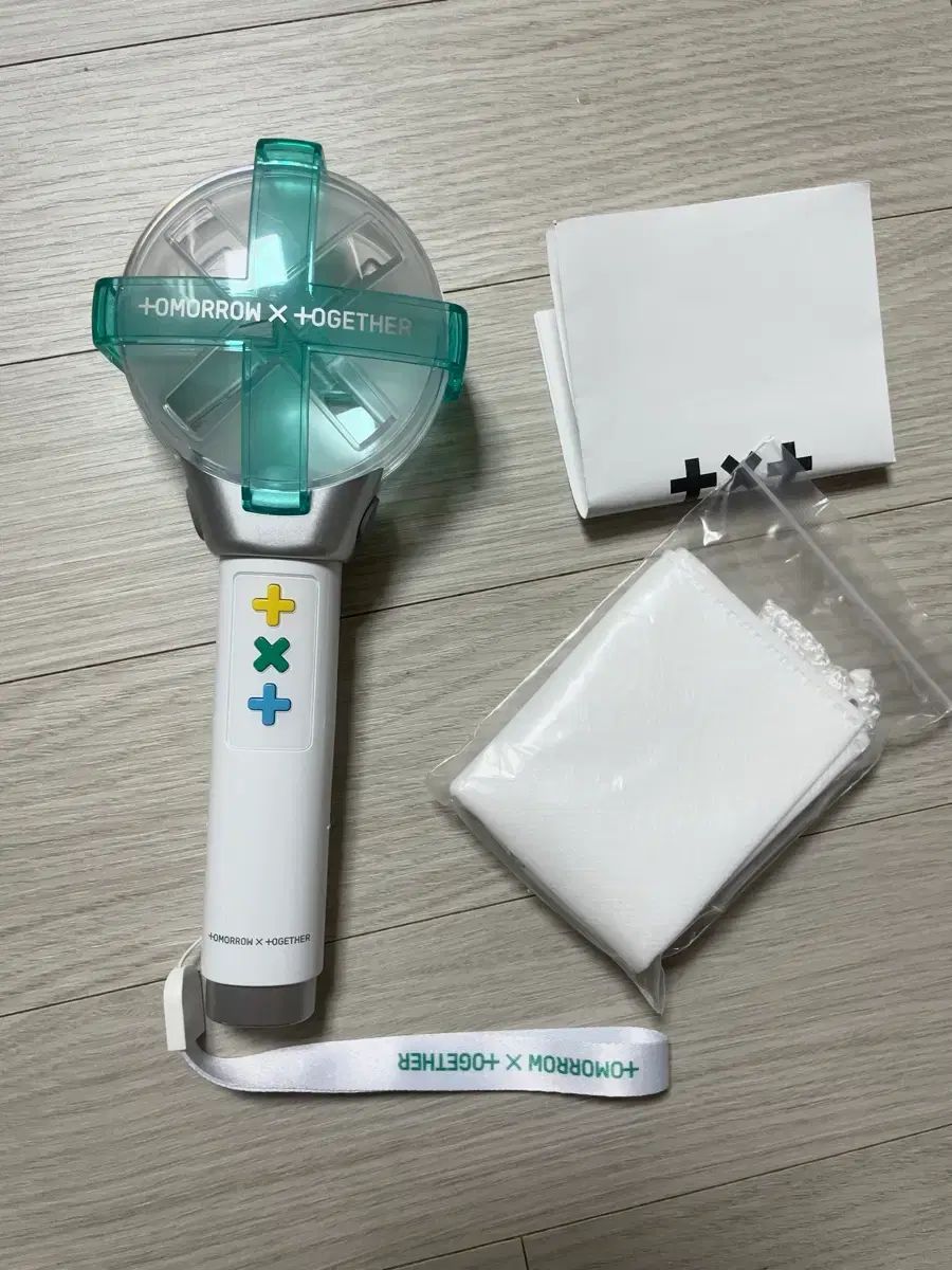 新型ベルト✨ HERMES ラリー ゴールド文字盤 Hバンド 腕時計 トノー型