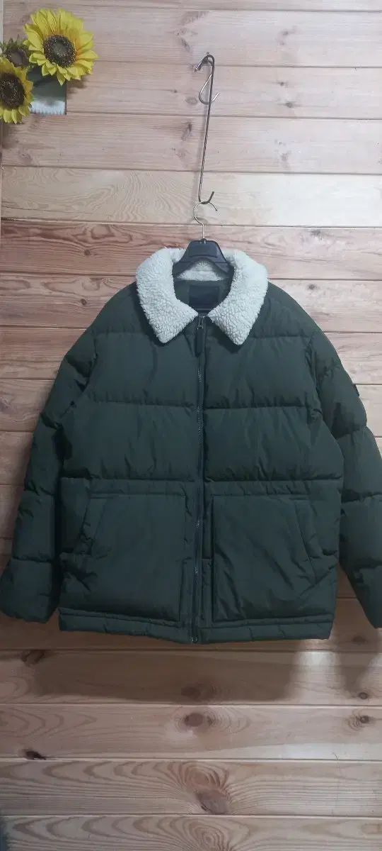 TBJ ブークレネック ダウンジャケット