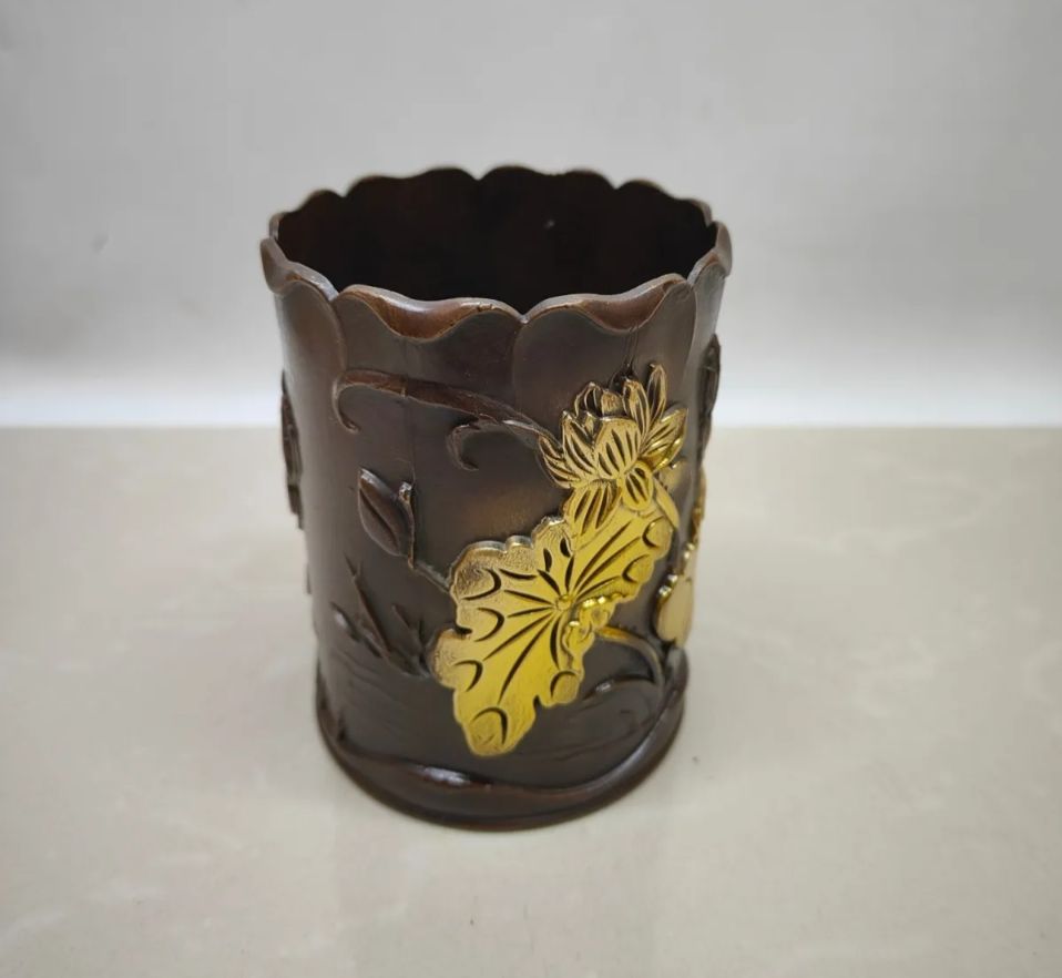 銅器 鯉蓮花筆筒 書道具 文房具 現代工芸品 美術品 置物 铜器鲤莲花笔筒书道具文房具现代工芸品美术品置物