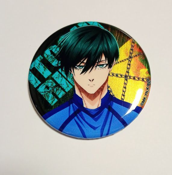 12-128 糸師凛 『ブルーロック』​ホログラム缶バッジ - メルカリ