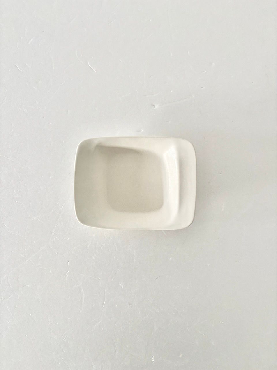 美品】井山三希子・倉敷意匠 YASUMI S 手付きプレートS 2 - メルカリ