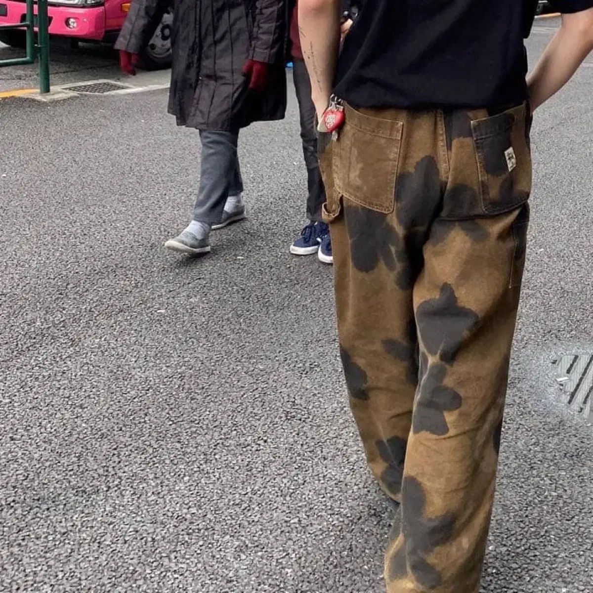 32 ステューシー フローラルダイ ワークパンツ