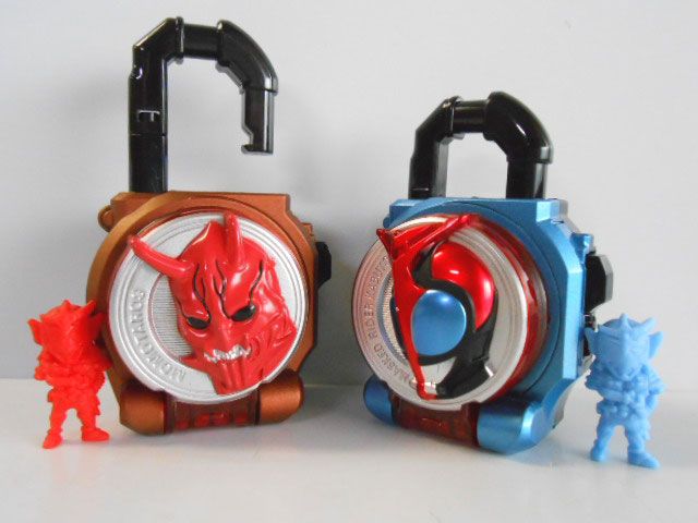 ♯Kbe06OJ仮面ライダー鎧武カプセルロックシード08全2種 ガチャポン