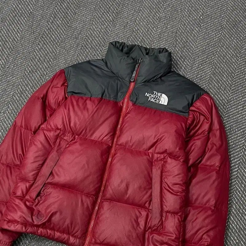 THE NORTH FACE 700 クリアランス ヌプシ v0136