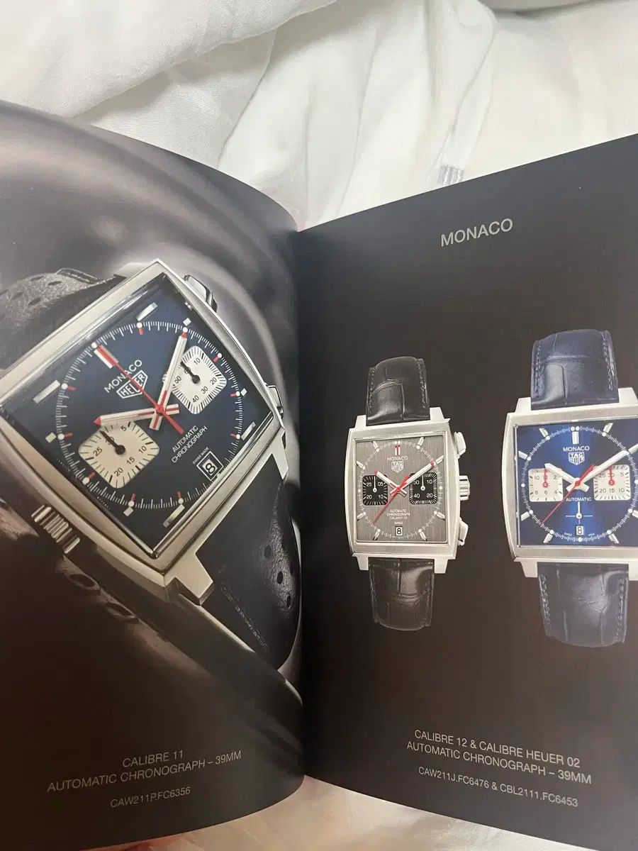 TAG Heuer 雑誌 Heuer TAG - BRAND 亮が選ぶのは〈タグ・ホイヤー〉の“カレラ”!挑戦する Official