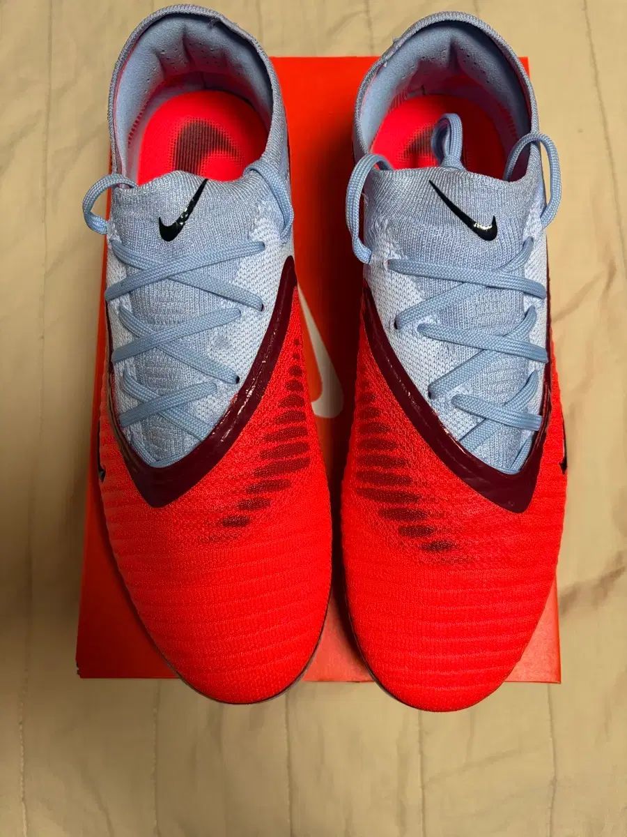 ナイキ FANTOM 6 Elite AG 260