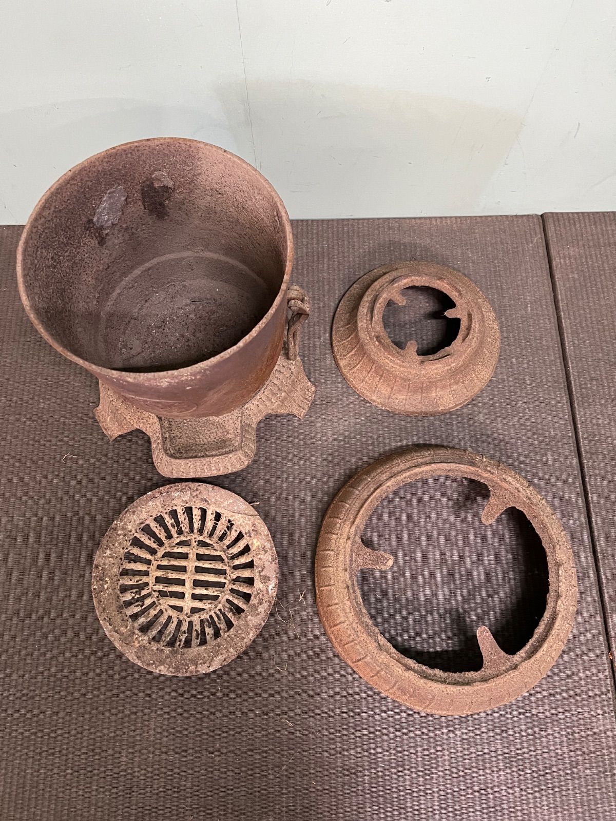 ︎ 昭和 レトロ 鉄製 練炭 ストーブ 薪 当時物 古民家 古民具 a