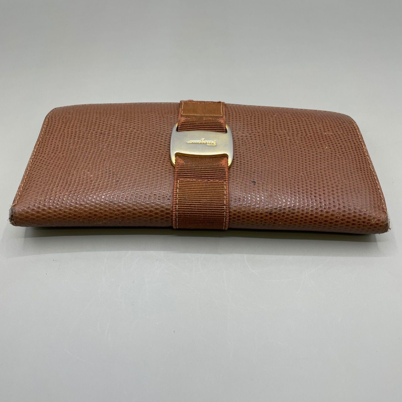 良品 Salvatore Ferragamo サルヴァトーレフェラガモ 長財布 ロング