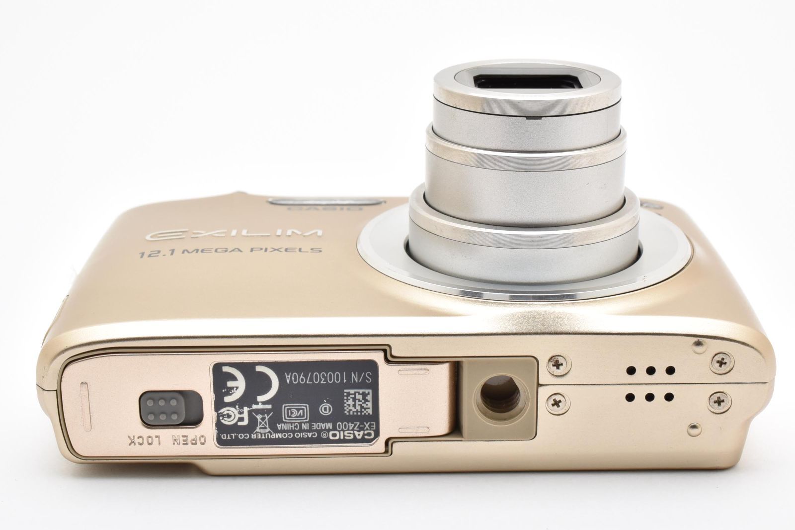 コンパクトデジタルカメラ