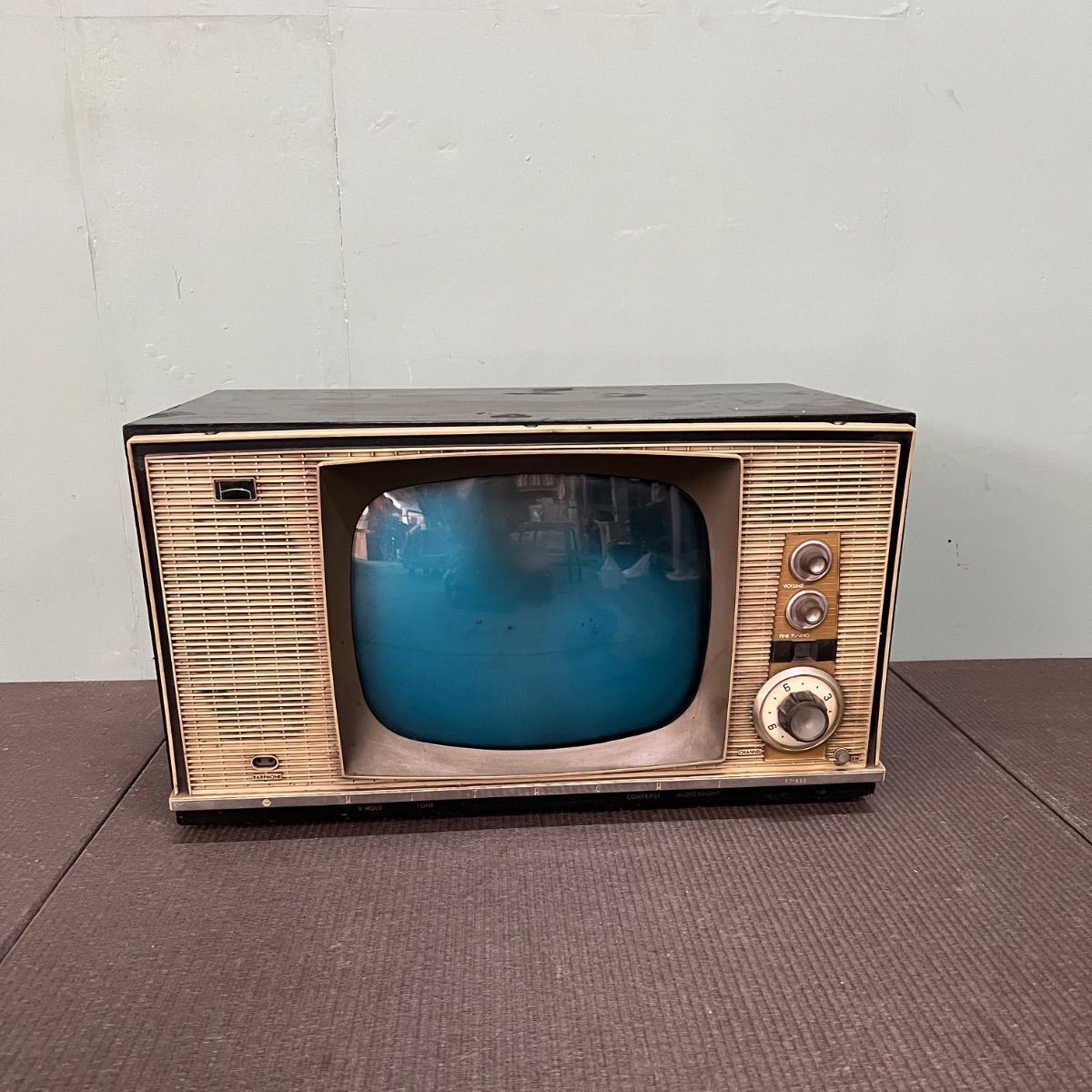 ︎ 昭和 レトロ 真空管 テレビ EARDHONE TV