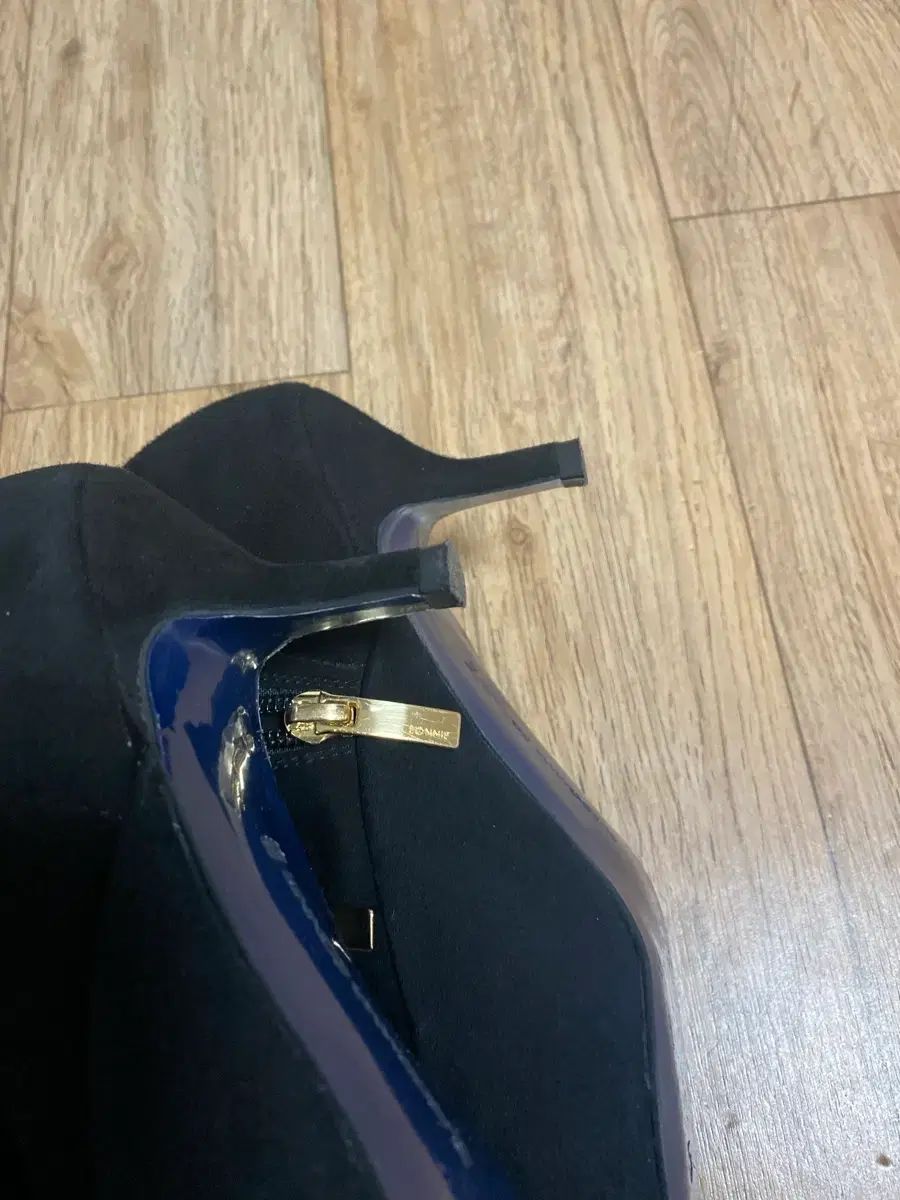 シューコンマボニー