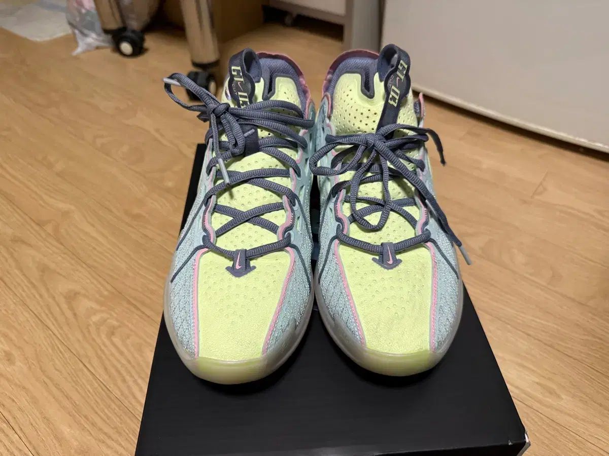 250 NIKE GT CUT 3 EASTER