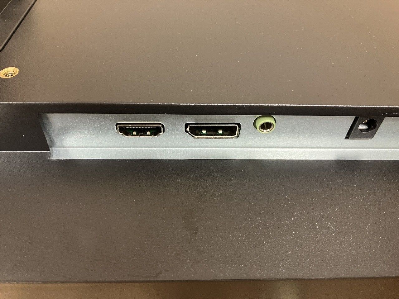 27インチ モニター