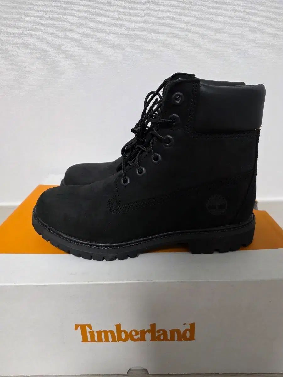 W ティンバーランド 6インチ ウォータープルーフ ブーツ ブラック - ワイド 245