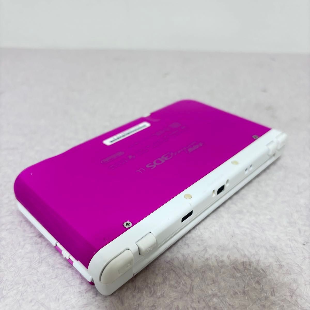 ピンク ホワイト