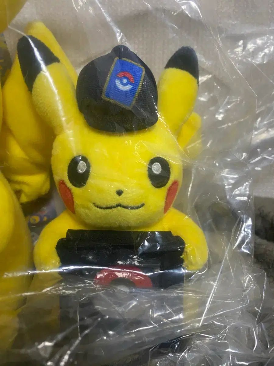  ポケモン ピカチュウ ぬいぐるみ 中型 キーホルダー 2種 セット トレカケース その他 ベビー キッズおもちゃ