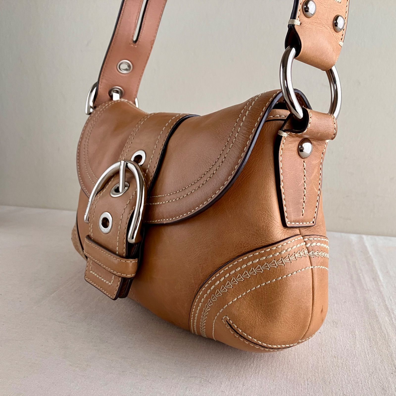 Vintage Coach y2k Soho Small Flap Buckle Camel Leather Shoulder 