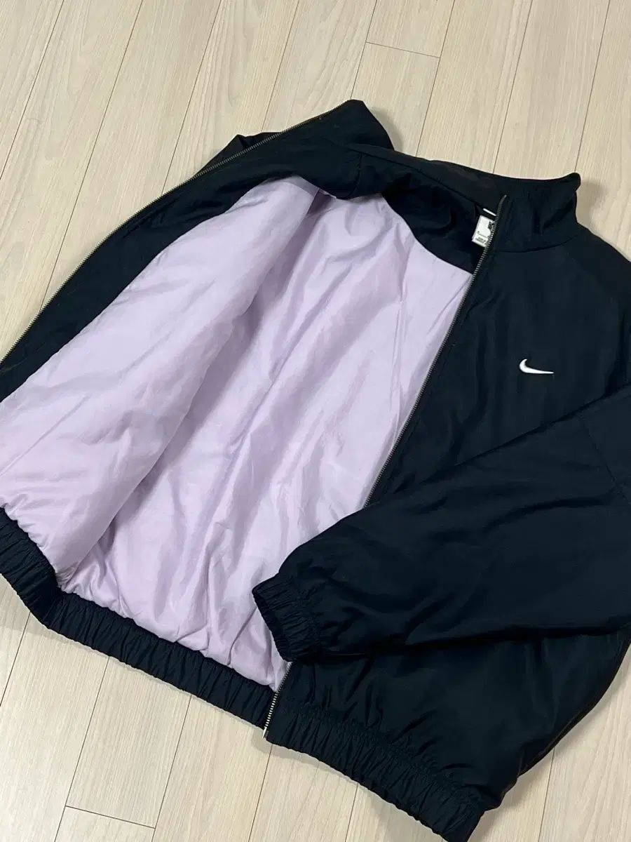 NIKE ナイキ NRG ソロ スウッシュ サテン ブルゾン ジャケット ブラック ドール mサイズ